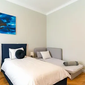 La Marie Apartment